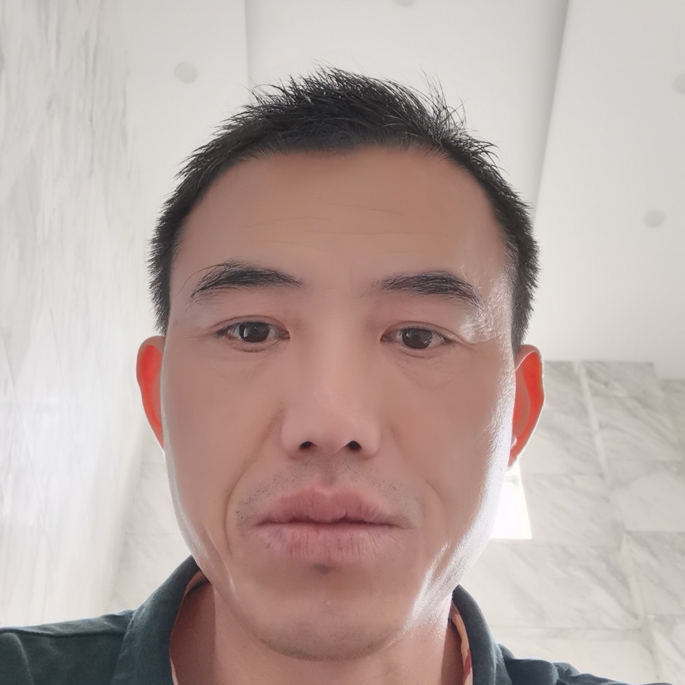 胡R的照片