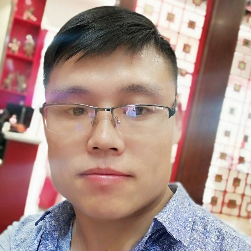 自由还西装的照片