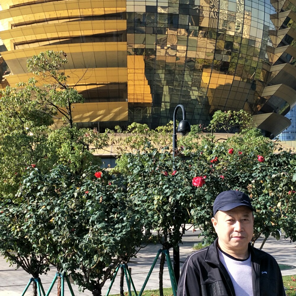 等待发卡的照片