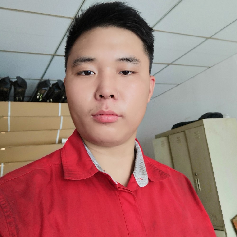 碧影那矮小的照片