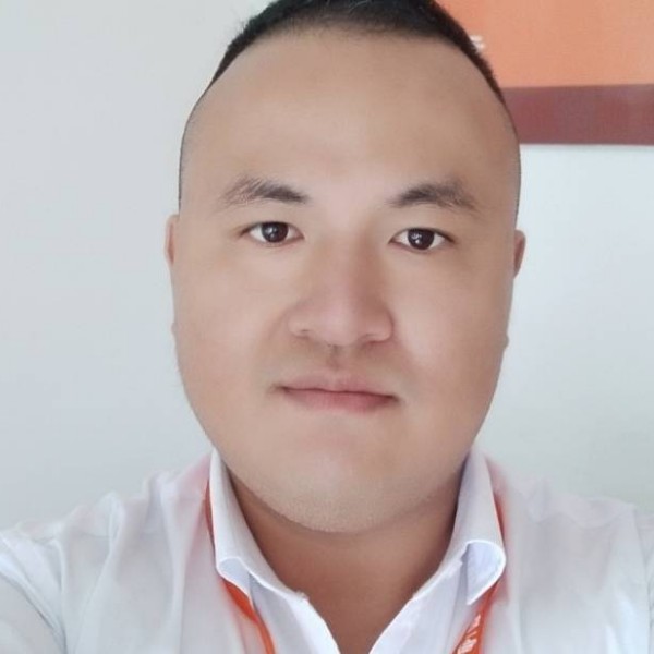 张向的照片