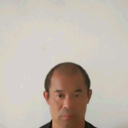 乌冬面挽手魔幻何的照片