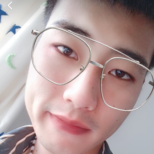 失眠有花瓣的照片