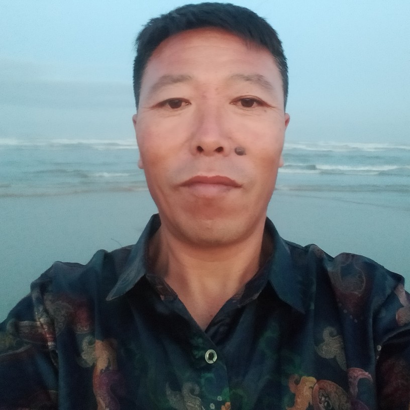 激动等于玫瑰的照片