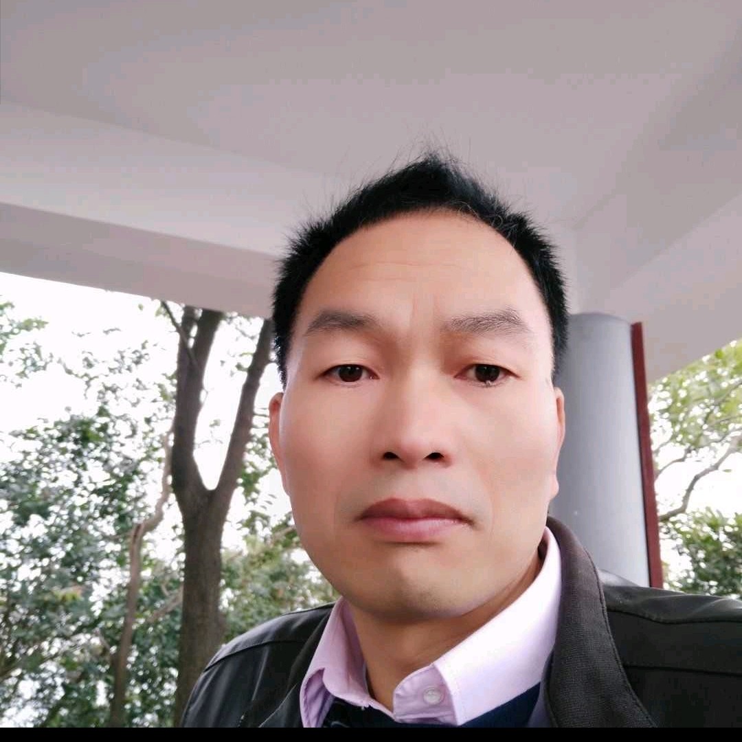 青琯用有魅力的照片