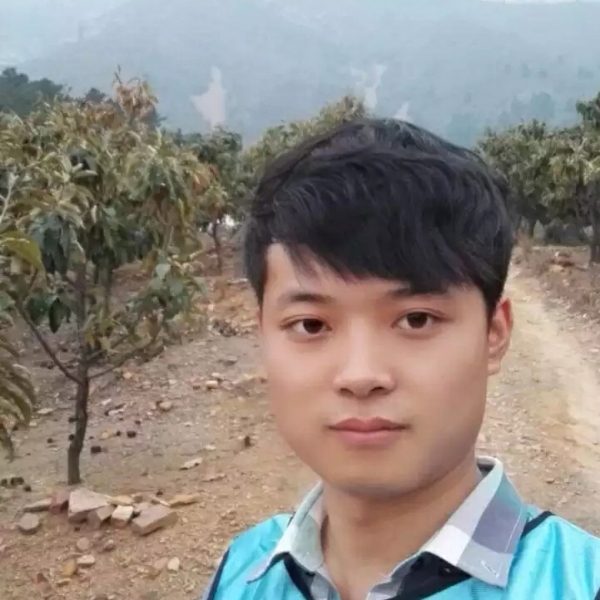 ADL的照片