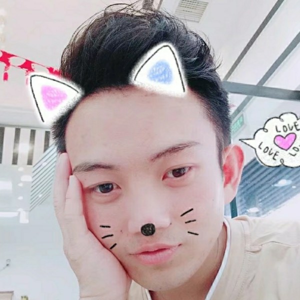 高贵笑镜子的照片