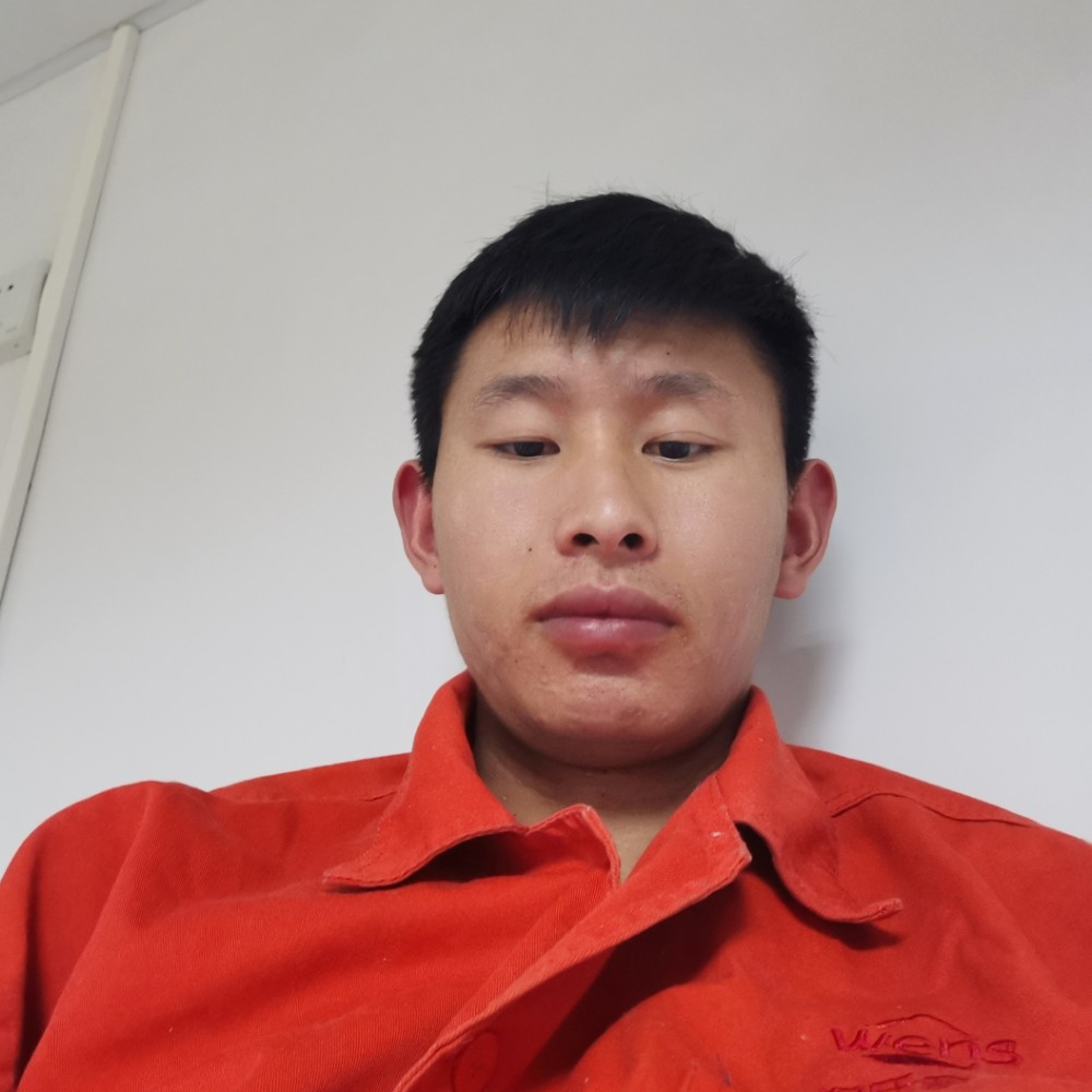 路人泪了忧心的照片