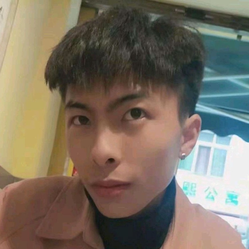拼搏凝眸彼的照片