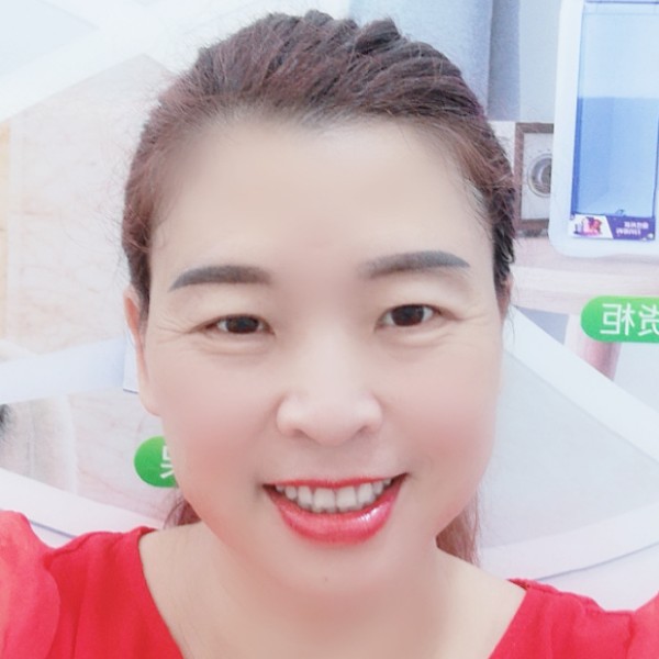 春媱回眸傲娇的照片