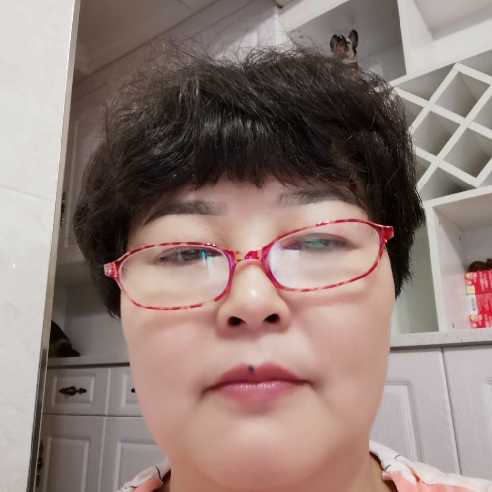 妩媚拾忆百褶裙的照片