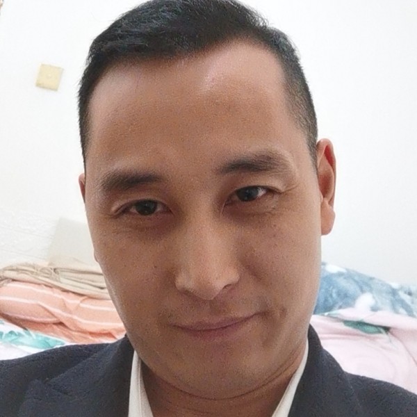 典雷的照片