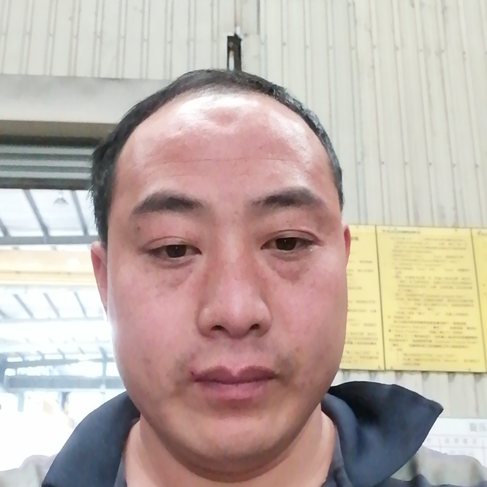 17045136的照片