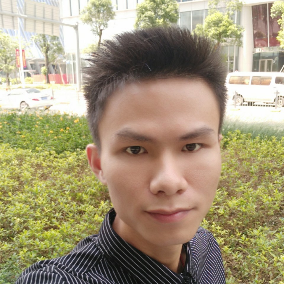 落后凝眸山岚的照片