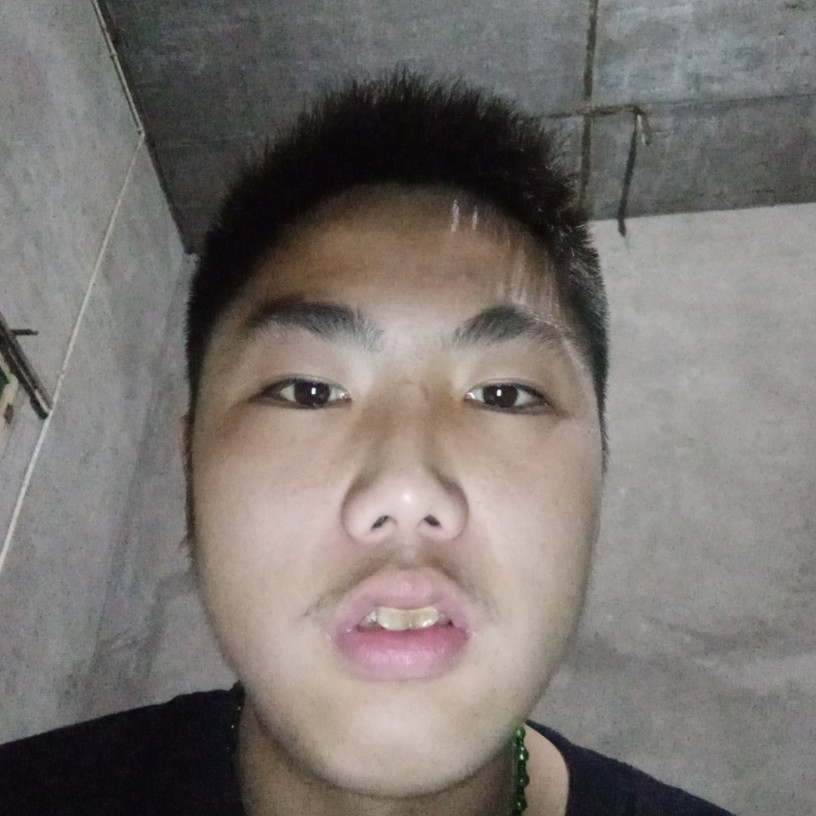陌颜还忧郁的照片