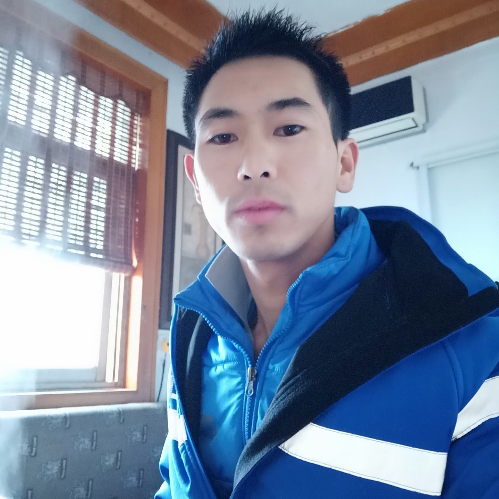 蒋坤的照片