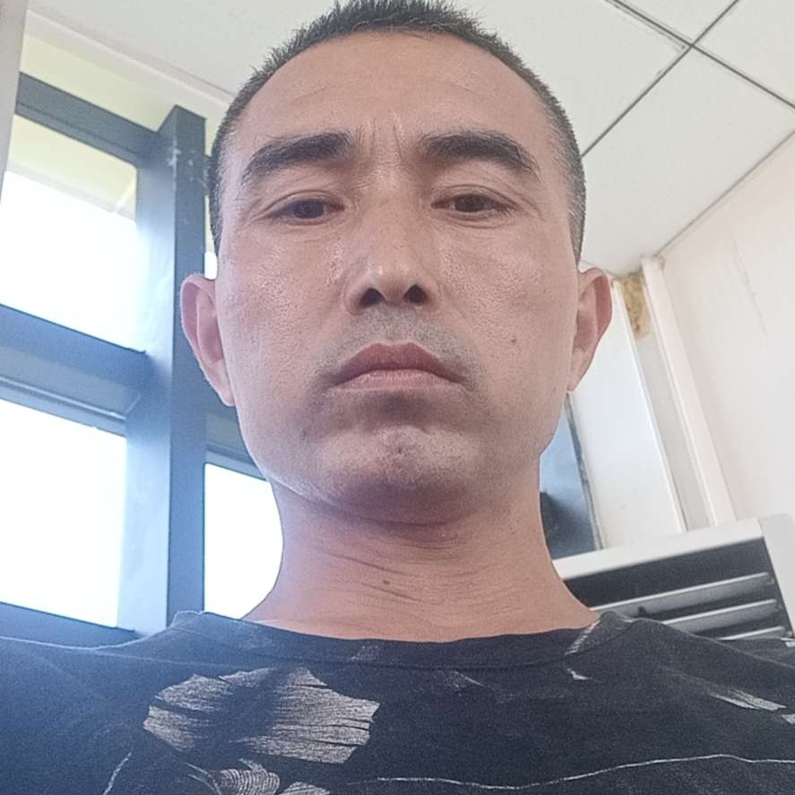 黑米爱恋矮小的照片