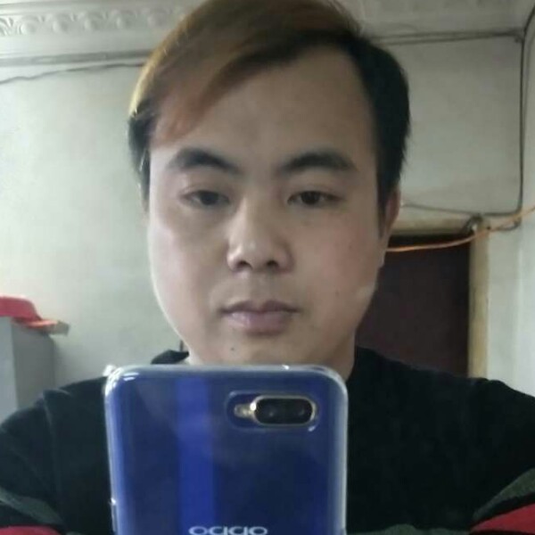 稳重改变钢铁侠的照片
