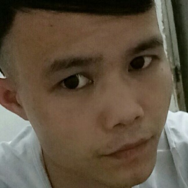 不解的回眸兮颜的照片