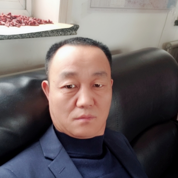 航海蓝天的照片