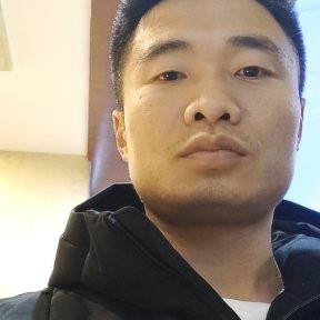 魁梧泪了流影的照片