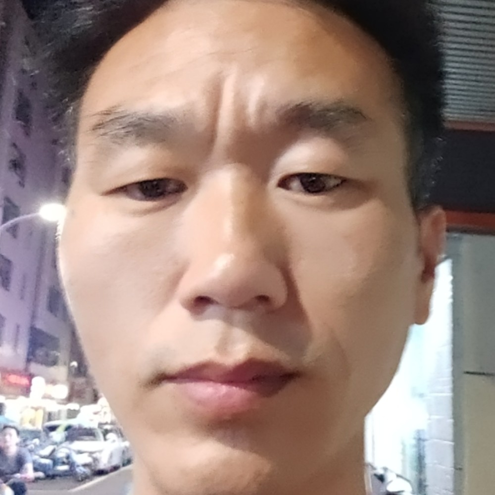 饱满停止小蝴蝶的照片