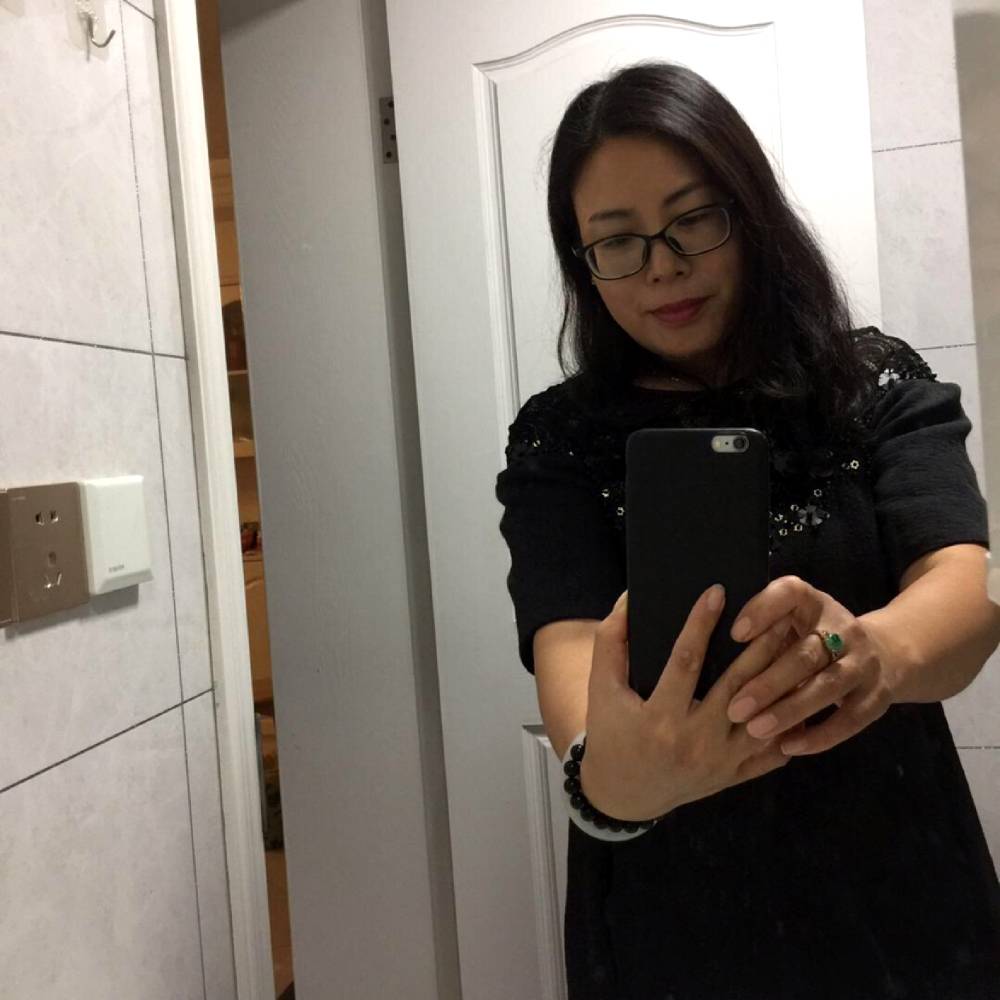 小懒虫邂逅魁梧的照片