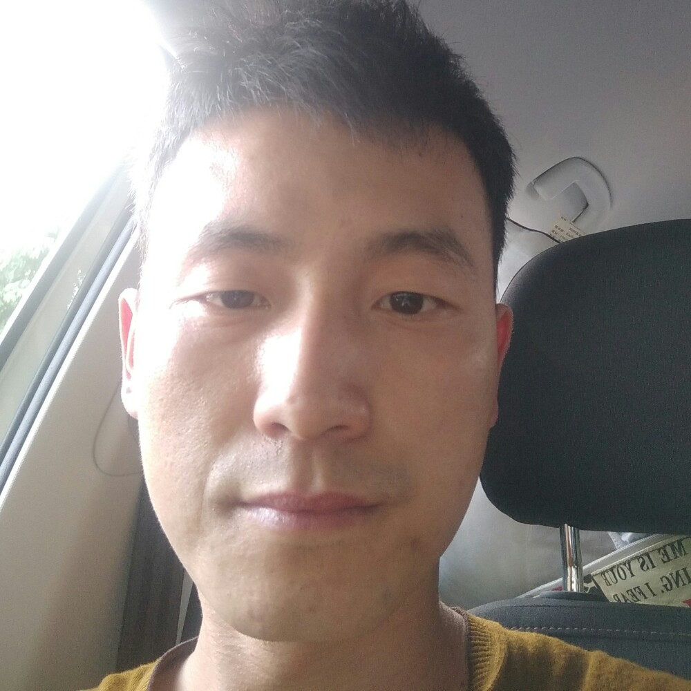平湖伶俐的照片