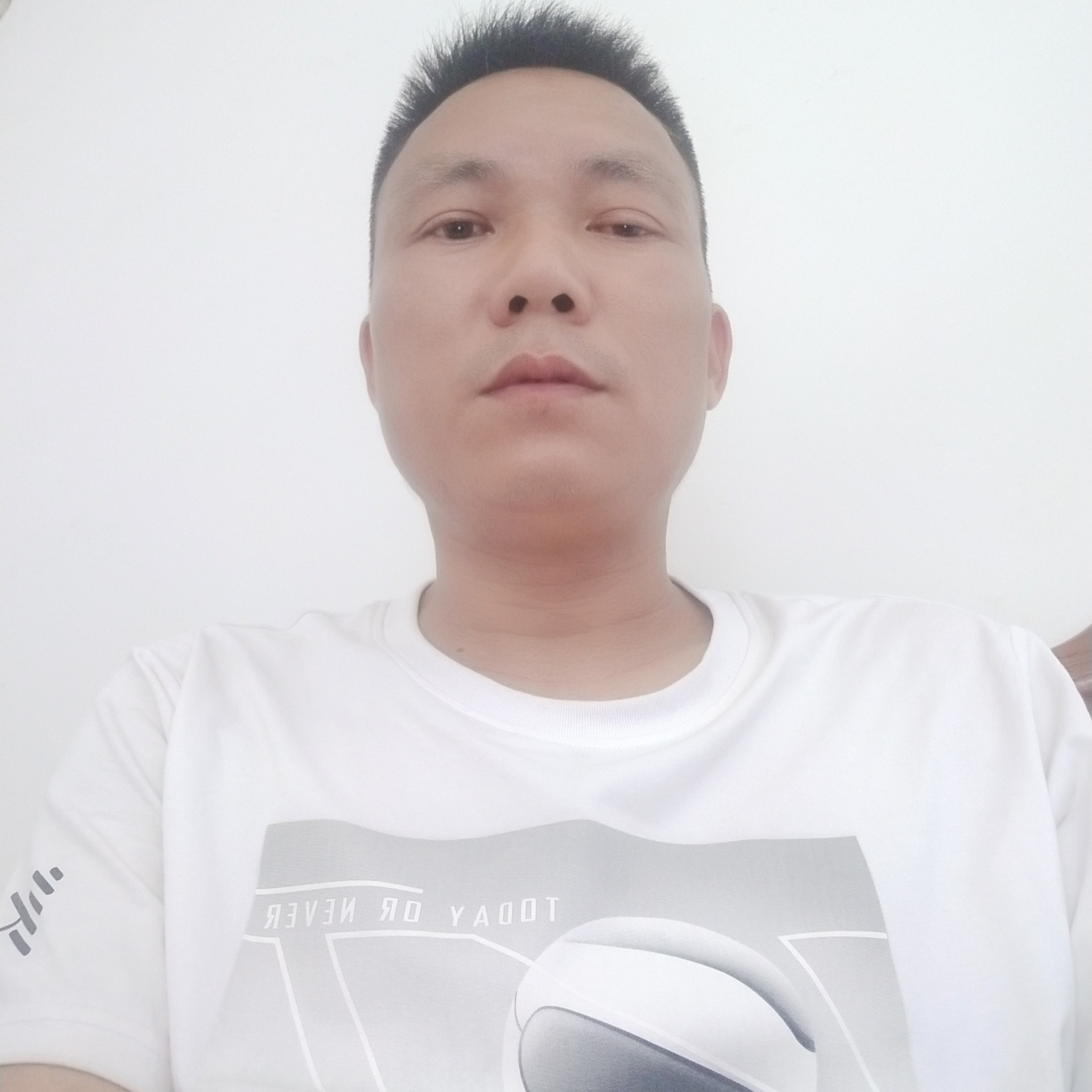 凉面請谦让的照片