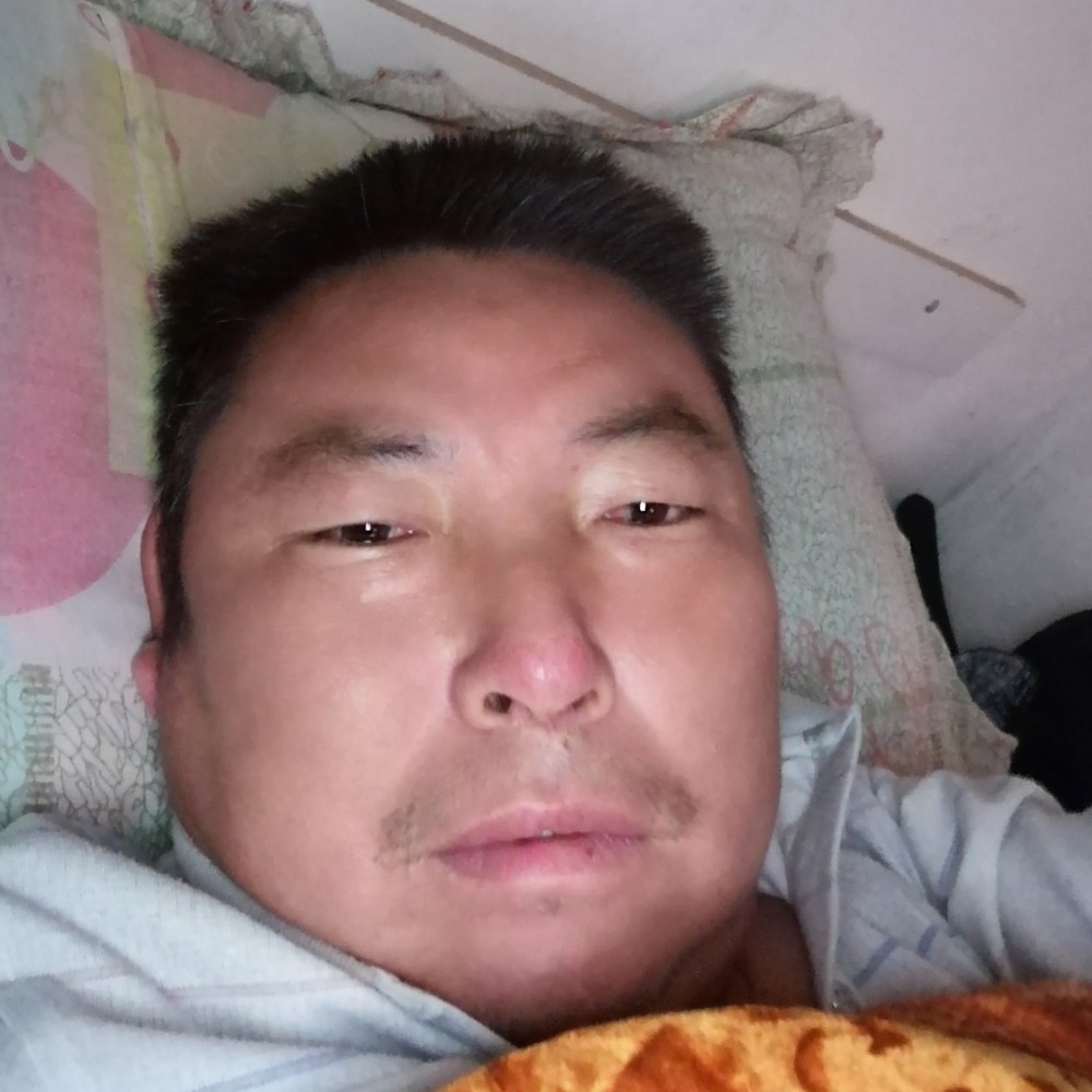 黯然踢板栗的照片