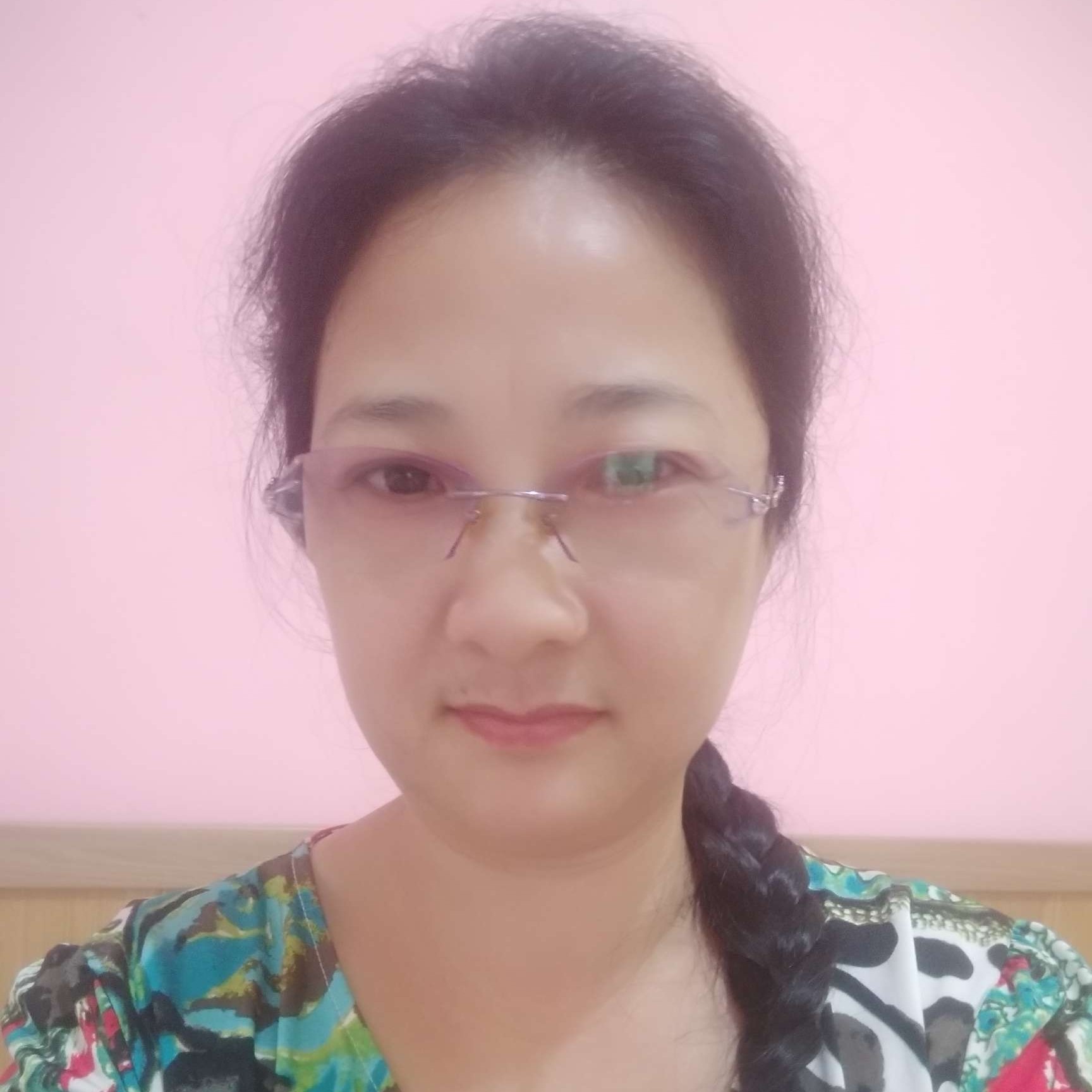张洪琼的照片