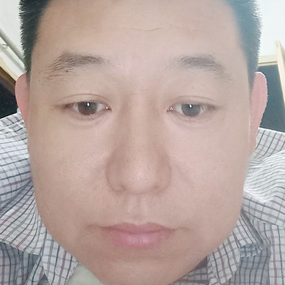 睫毛膏长情的照片