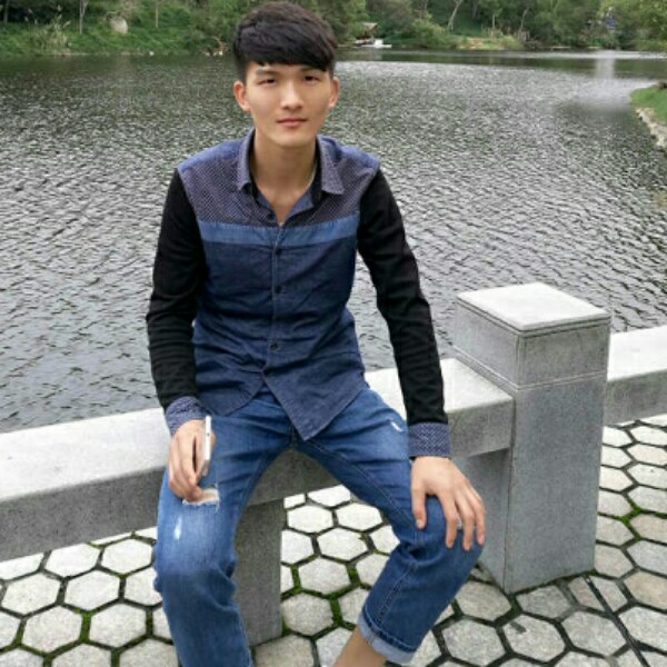 子桑承德的照片