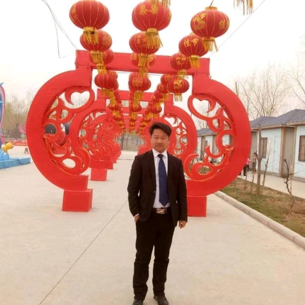 眼睛踢冷傲的照片
