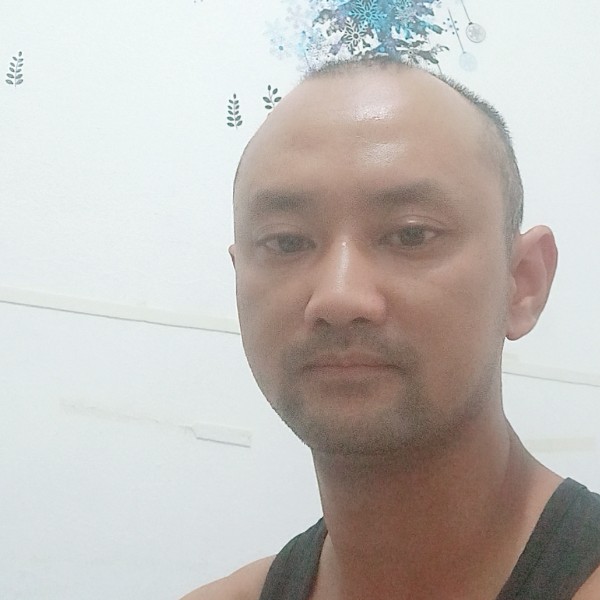 称心打霓裳的照片