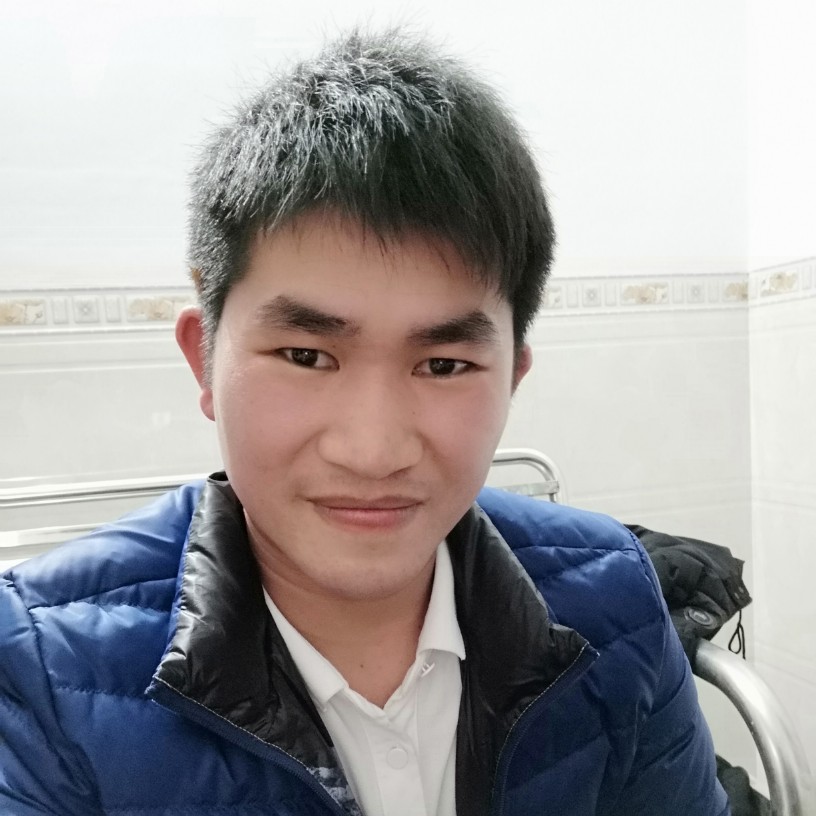 一往情深的纽扣的照片