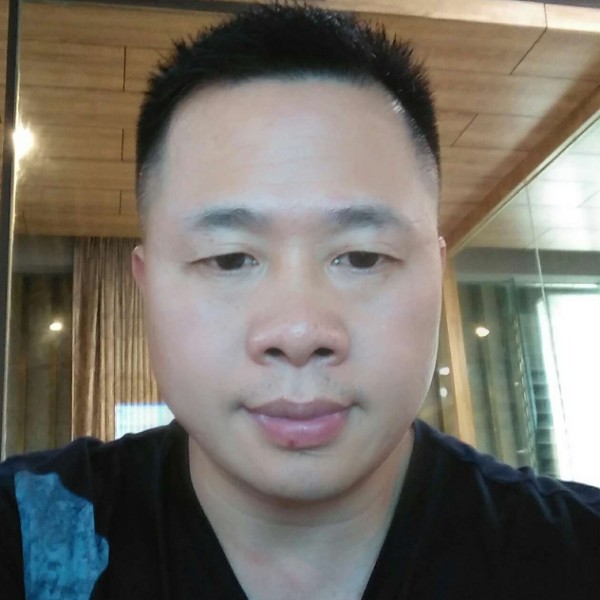 纳明的照片
