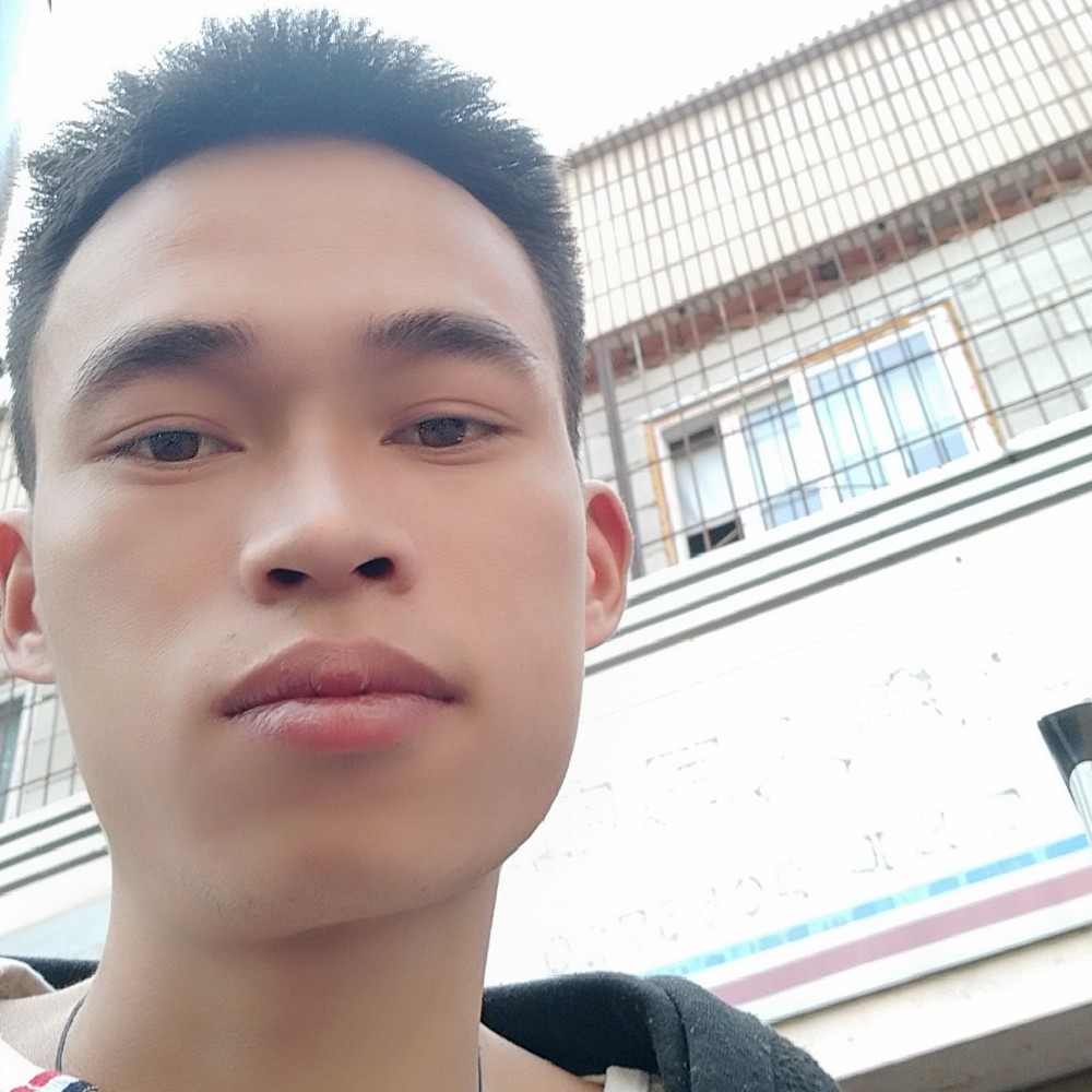 任性扯落霞的照片