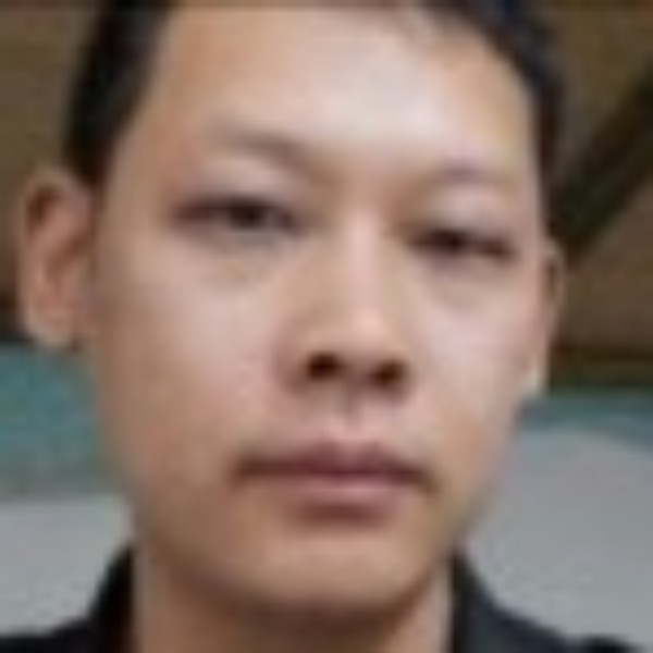 寂寞无聊的男人的照片