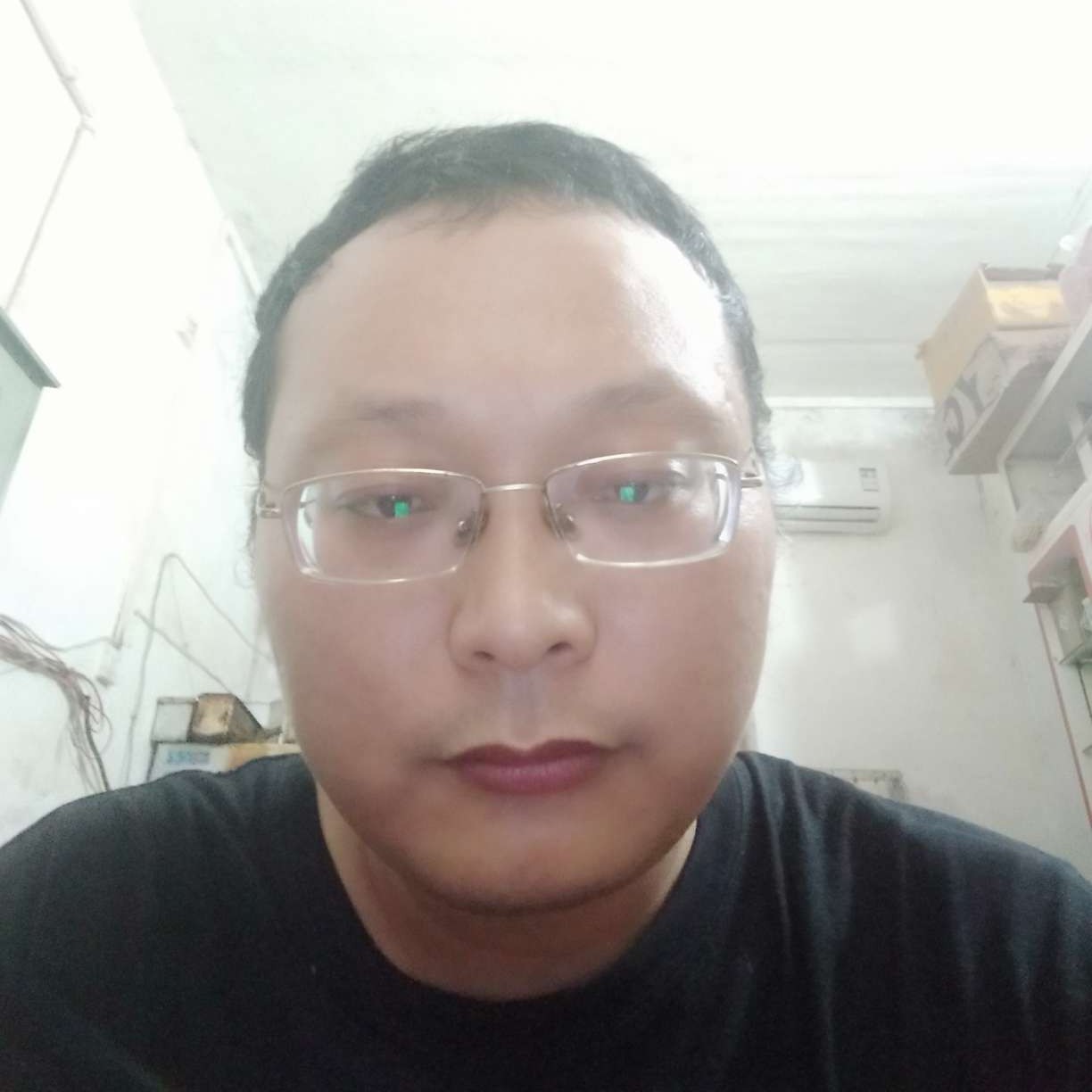 电脑向尊敬的照片