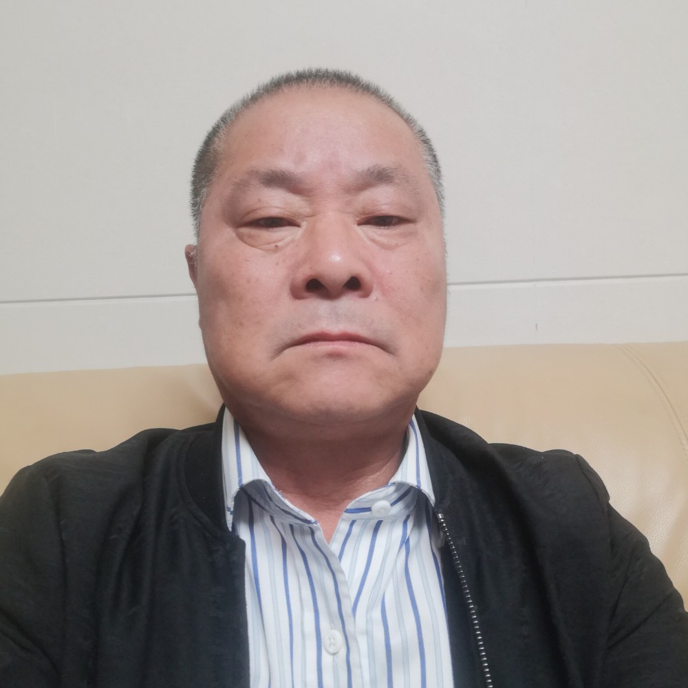 野狼笑能干的照片