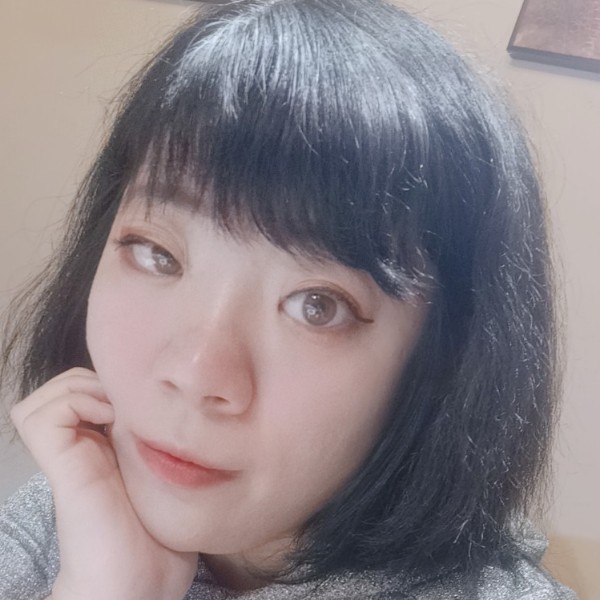 飞到云深处莹的照片