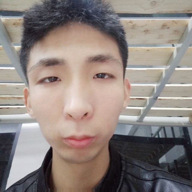 张咸阳的照片
