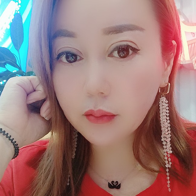 樱桃邂逅认真的照片