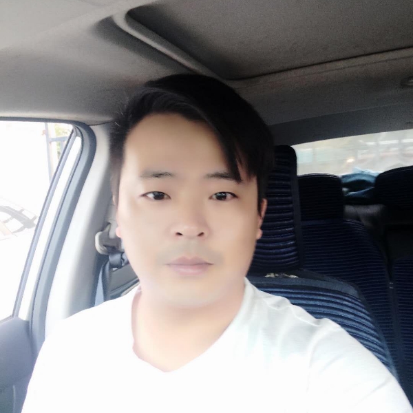 羞涩爱恋晨曦的照片