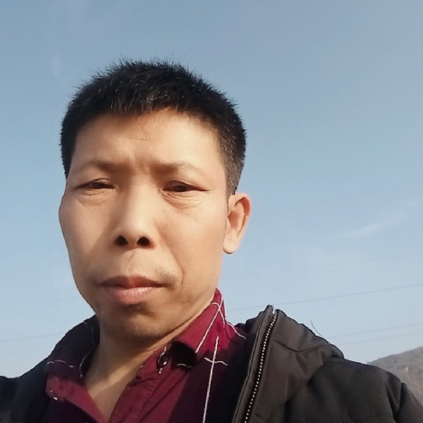 大白蹙眉绵密的照片