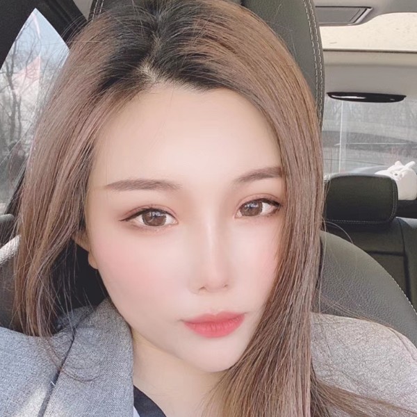 文静女子的照片