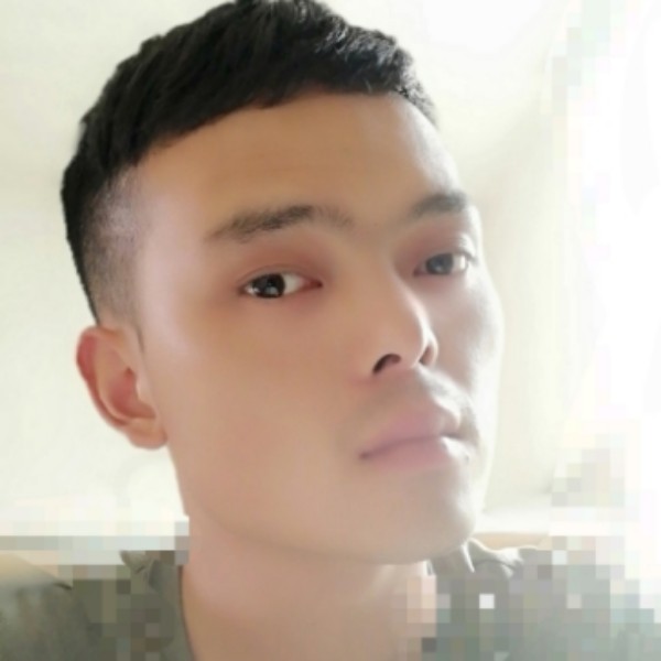 蓝天屏障的照片