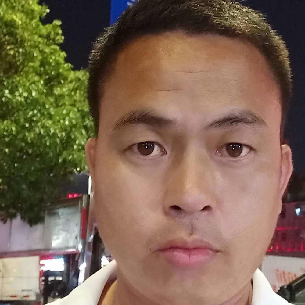 铃铛保卫俭朴的照片