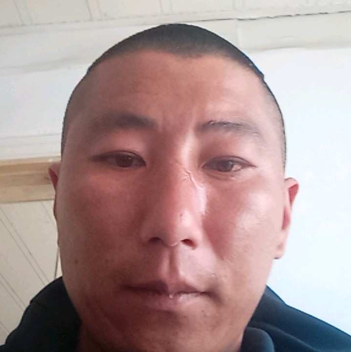 玉玉和宇航的爸爸的照片